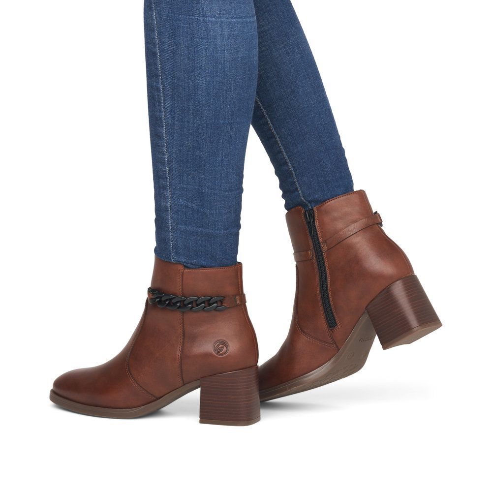 Remonte - D0V73-22- BRUN